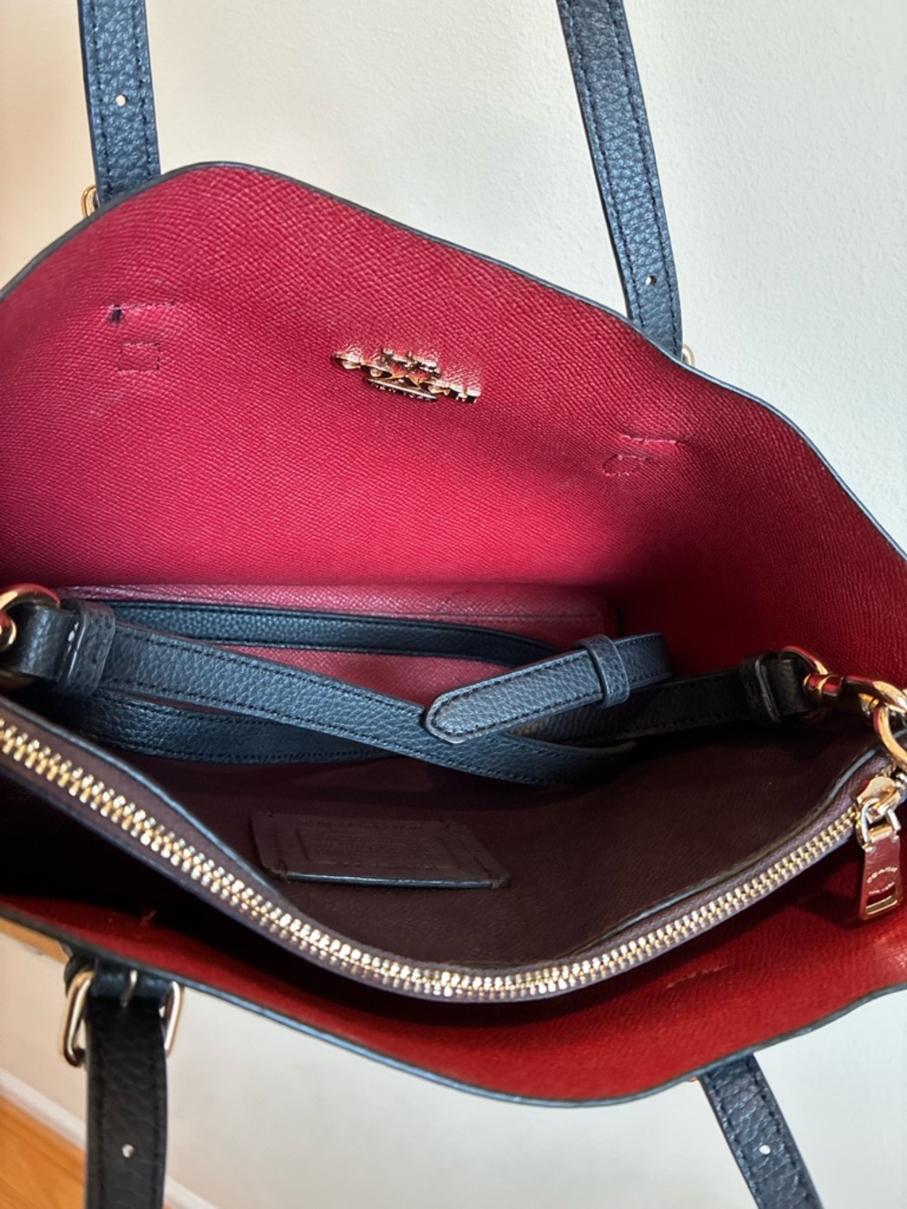 Coach Black and Red Mollie Tote Bag 25 - Picture 8 of 9